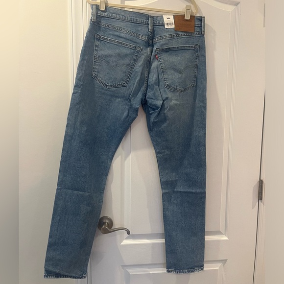 Levi’s 512 mens slim taper fit jeans in lightwash. Never worn. Size: 36 x 34 - Picture 2 of 2